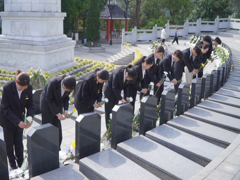 VEAf_1775695373790097131.jpg DSC05425.jpg