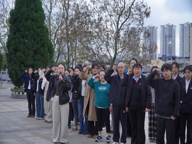 zefR_1775695350967043246.jpg DSC05381.jpg